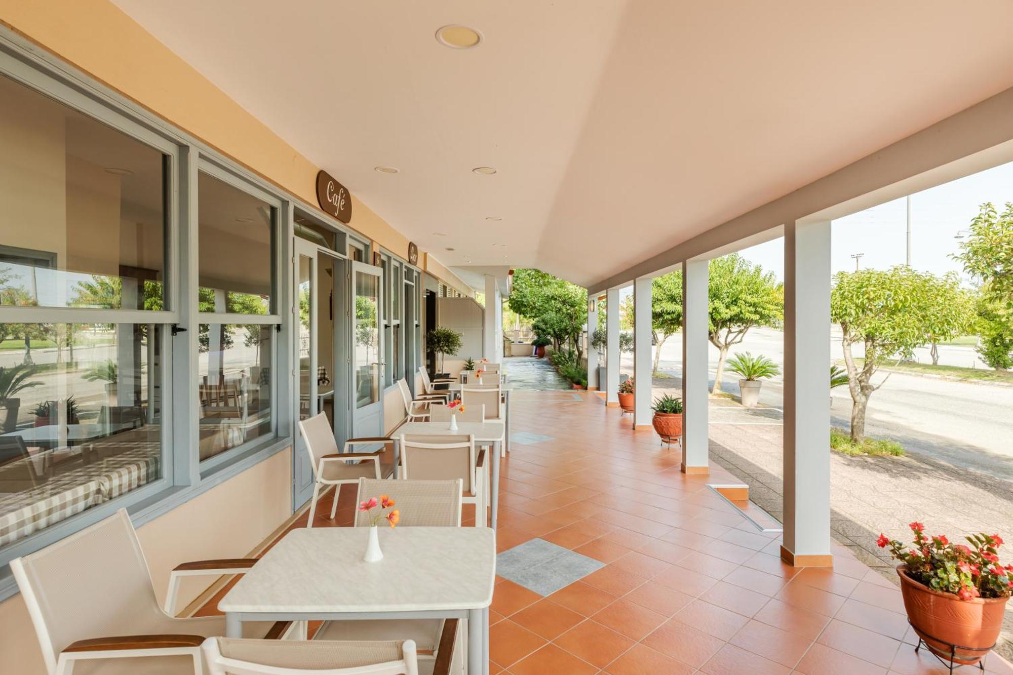 Hotel Grekas Neoi Poroi Exterior foto